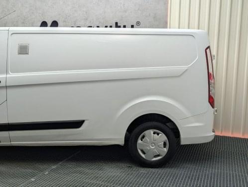 FORD TRANSIT CUSTOM 2.0 ECOBLUE 130 CV L2H1 AUTOMATICO 2020 de segunda mano
