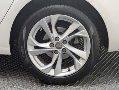 OPEL ASTRA 1.6CDTI 110CV DYNAMIC SW 2021 de segunda mano