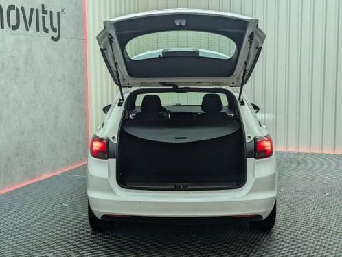 OPEL ASTRA 1.6CDTI 110CV DYNAMIC SW 2021 de segunda mano