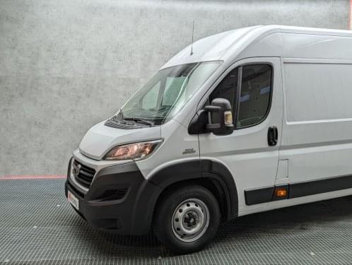 FIAT DUCATO MAXI FURGON 2.3 MJET 150CV L4 H2 2015 de segunda mano