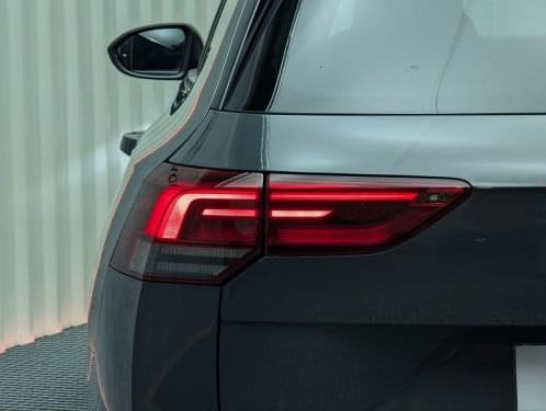 VOLKSWAGEN GOLF LIFE VARIANT 2.0 TDI 115CV DSG7 2022 de segunda mano