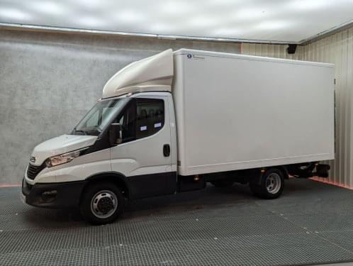 IVECO DAILY 35C16 2.3MJT 160CV CARROZADO PLATAFORMA 2022 de segunda mano