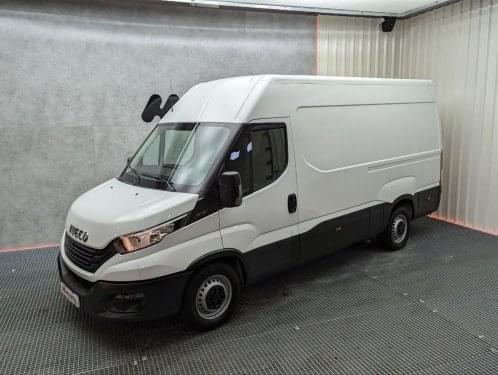 IVECO DAILY 35S16 L3H2 160CV 2022 de segunda mano