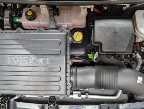 IVECO DAILY FURGON 35S16 L3H2 160CV 2022 de segunda mano