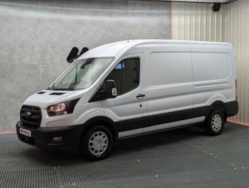 FORD TRANSIT FURGON 350 2.0 TDCI 130CV L3H2 FWD 2022 de segunda mano