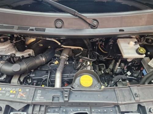 RENAULT MASTER 2.3 DCI 125CV CAJA ABIERTA DOBLE CABINA 2018 de segunda mano