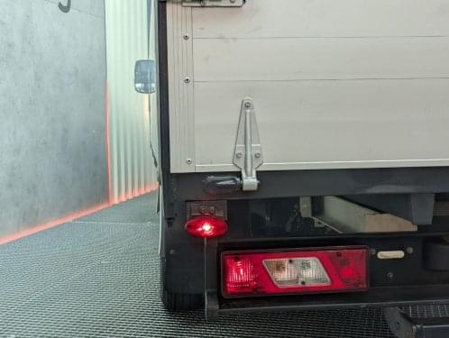 FORD TRANSIT 2.0 TDCI 170CV DOBLE CABINA CAJA ABIERTA 2019 de segunda mano