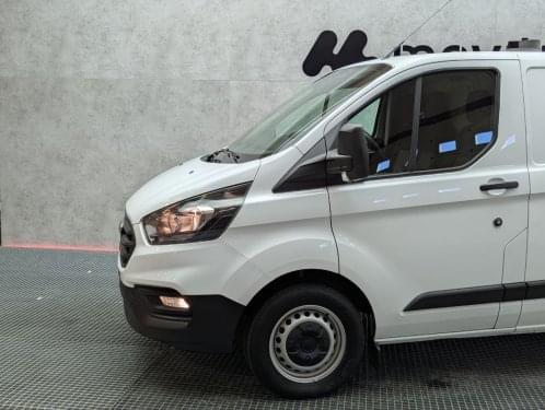 FORD TRANSIT CUSTOM FURGON 2.0 TDCI L2H1 130CV 2019 de segunda mano