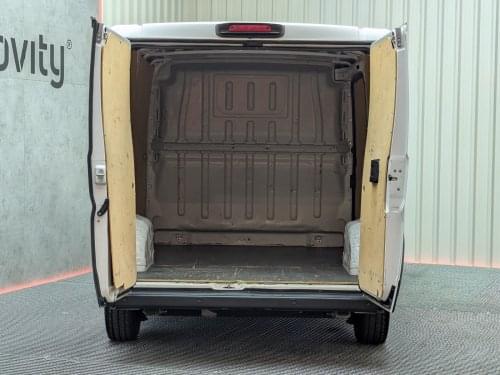 FIAT DUCATO FURGON 30 2.0 MJT 115CV L1H1 PACK PRO 2019 de segunda mano