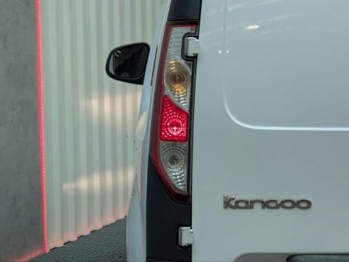 RENAULT KANGOO PROFESIONAL 1.5 BLUEDCI 80CV 2020 de segunda mano