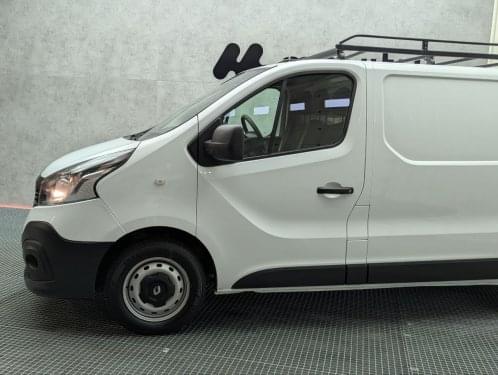 RENAULT TRAFIC FURGON L1H1 1.6 DCI 95CV 2018 de segunda mano