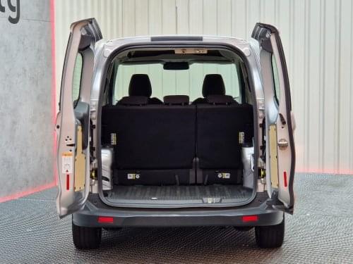 Comprar FORD TRANSIT COURIER COMBI TREND 1.5 TDCI 100CV 2021 de segunda mano FORD TRANSIT COURIER COMBI TREND 1.5 TDCI 100CV 2021 de segunda mano