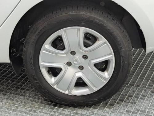 DACIA SANDERO COMFORT BLUE 1.5DCI 95CV 2019 de segunda mano