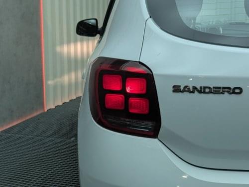 DACIA SANDERO COMFORT BLUE 1.5DCI 95CV 2019 de segunda mano
