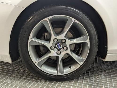 VOLVO V40 D2 116CV OCEAN RACE 2015 de segunda mano