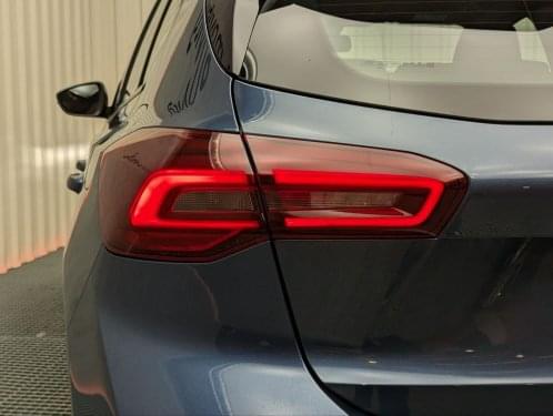 FORD FOCUS 1.O ECOOBOST MHEV 125CV ST-LINE 2023 de segunda mano