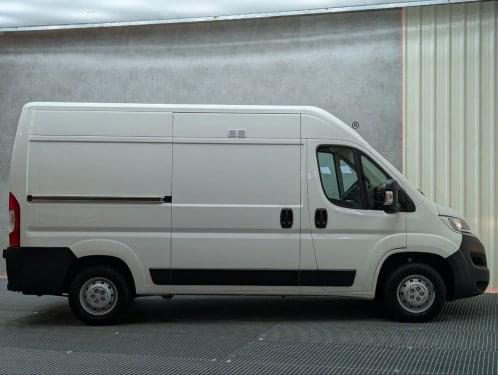 Comprar CITROEN JUMPER  FURGON 30 2.2 BLUEHDI 140CV L2H2 2020 de segunda mano CITROEN JUMPER  FURGON 30 2.2 BLUEHDI 140CV L2H2 2020 de segunda mano