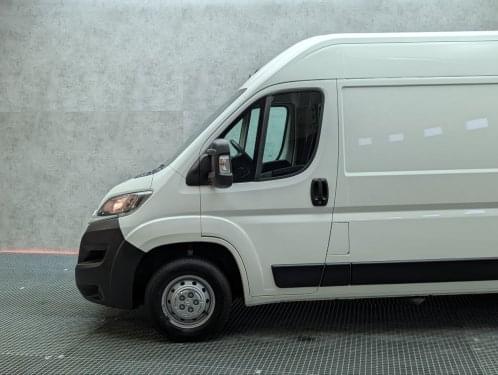 Comprar CITROEN JUMPER  FURGON 30 2.2 BLUEHDI 140CV L2H2 2020 de segunda mano CITROEN JUMPER  FURGON 30 2.2 BLUEHDI 140CV L2H2 2020 de segunda mano