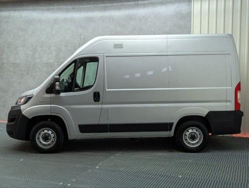 FIAT DUCATO FURGON TALLER 2.3 MJT 140CV L2H2 2021 de segunda mano