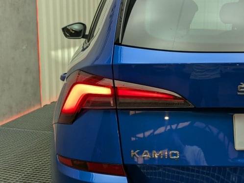 SKODA KAMIQ 1.5 TSI 150CV  DSG AMBITION 2023 de segunda mano