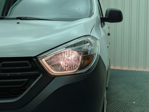 DACIA DOKKER VAN 1.5 BLUE DCI 95CV  ESSENTIAL 2021 de segunda mano