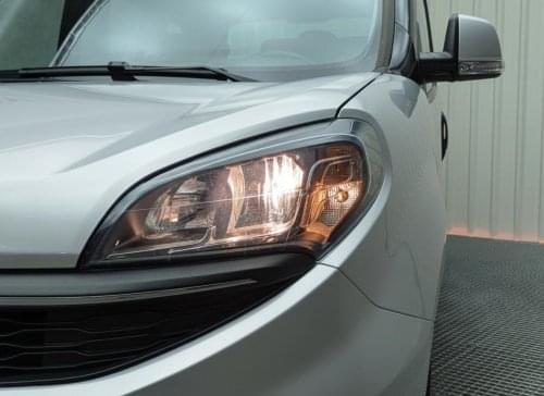 FIAT DOBLO COMBI 1.6 MJT 120CV TREKKING N1 2022 de segunda mano