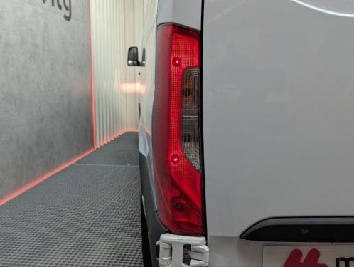 MERCEDES SPRINTER 315 CDI 150CV L4H3 2021 de segunda mano