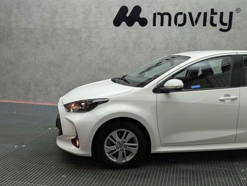 TOYOTA YARIS HIBRIDO 120H E-CVT 5P BUSINESS PLUS 2021 de segunda mano