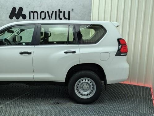 TOYOTA LAND CRUISER 2.8 D-4D 7PL GX 177CV 2020 de segunda mano