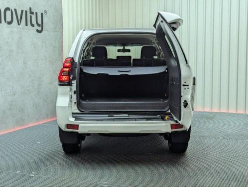 TOYOTA LAND CRUISER 2.8 D-4D 7PL GX 177CV 2020 de segunda mano