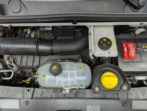 RENAULT TRAFIC FURGON 27 2.0 DCI 120CV L1H1 2020 de segunda mano