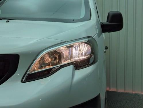 PEUGEOT EXPERT BLUE HDI 120CV DOBLE CABINA ABATIBLE PRO 2022 de segunda mano