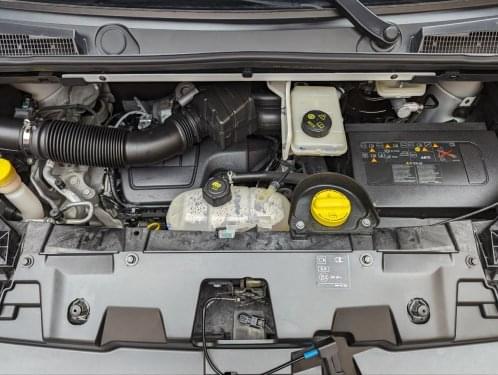 RENAULT TRAFIC FURGON 27 L1H1 DCI 95CV 2018 de segunda mano