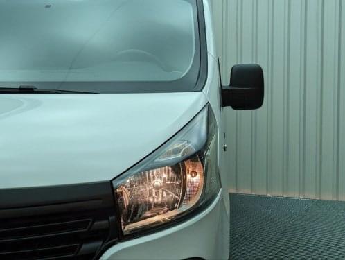RENAULT TRAFIC FURGON 27 L1H1 DCI 95CV 2018 de segunda mano