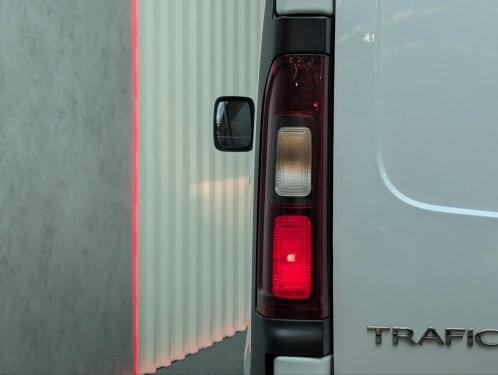 RENAULT TRAFIC FURGON 27 L1H1 DCI 95CV 2018 de segunda mano