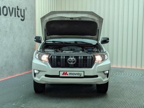 TOYOTA LAND CRUISER 2.8 D-4D 7PL GX 177CV 2020 de segunda mano