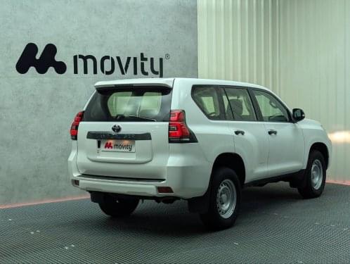 TOYOTA LAND CRUISER 2.8 D-4D 7PL GX 177CV 2020 de segunda mano