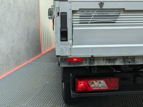 FORD TRANSIT 2.0 TDCI 170CV 350 CAJA ABIERTA  L2 2018 de segunda mano