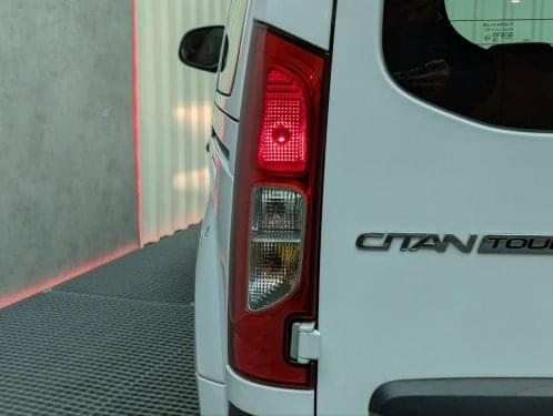 MERCEDES CITAN TOURER 111 CDI 110CV M1 2019 de segunda mano