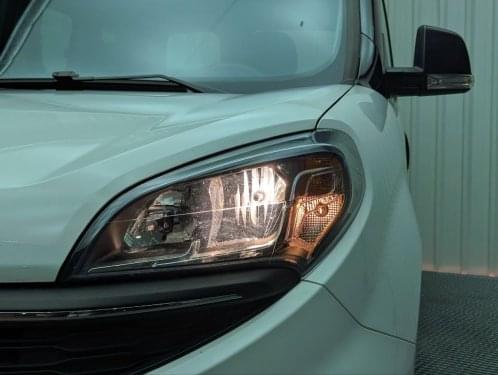 FIAT DOBLO COMBI PANORAMA EASY 1.6 MULTIJET 105CV 2023 de segunda mano