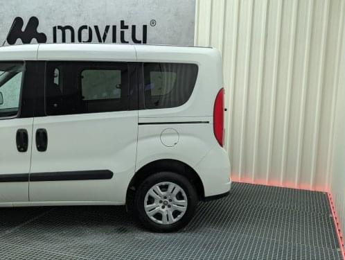 FIAT DOBLO COMBI PANORAMA EASY 1.6 MULTIJET 105CV 2023 de segunda mano