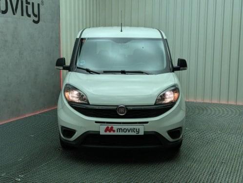 FIAT DOBLO COMBI PANORAMA EASY 1.6 MULTIJET 105CV 2023 de segunda mano