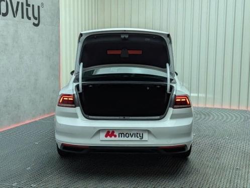 VOLKSWAGEN PASSAT 2.0 TDI 150CV DSG EXECUTIVE 2022 de segunda mano