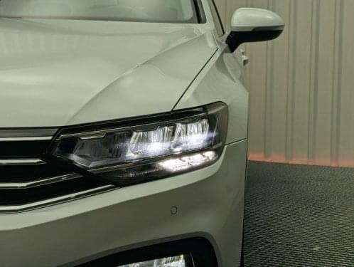 VOLKSWAGEN PASSAT 2.0 TDI 150CV DSG EXECUTIVE 2022 de segunda mano