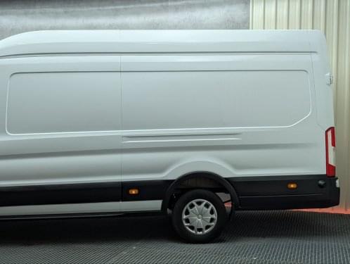 FORD TRANSIT FURGON 350 L4H3 2.0 TDCI 130CV 2017 de segunda mano