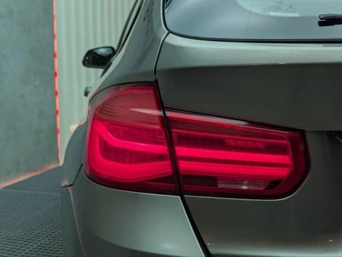 BMW SERIE 3 318DA TOURING AUT SPORT 150CV 2016 de segunda mano