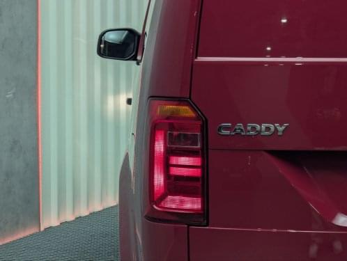 VOLKSWAGEN CADDY FURGON MAXI 2.0 TDI 102CV DSG 2020 de segunda mano