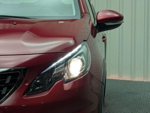 PEUGEOT 2008 ALLURE BLUEHDI 1.6 120CV 2018 de segunda mano