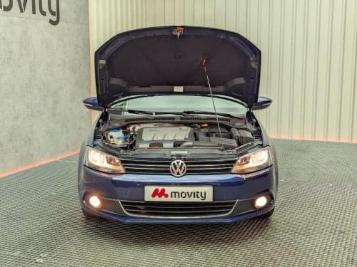 VOLKSWAGEN JETTA 2.0 TDI 140CV SPORT 2011 de segunda mano