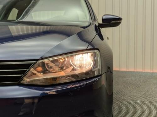 VOLKSWAGEN JETTA 2.0 TDI 140CV SPORT 2011 de segunda mano